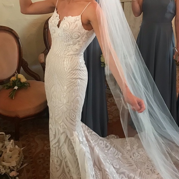 Hayley Paige West Bridal Grown - Picture 4 of 6